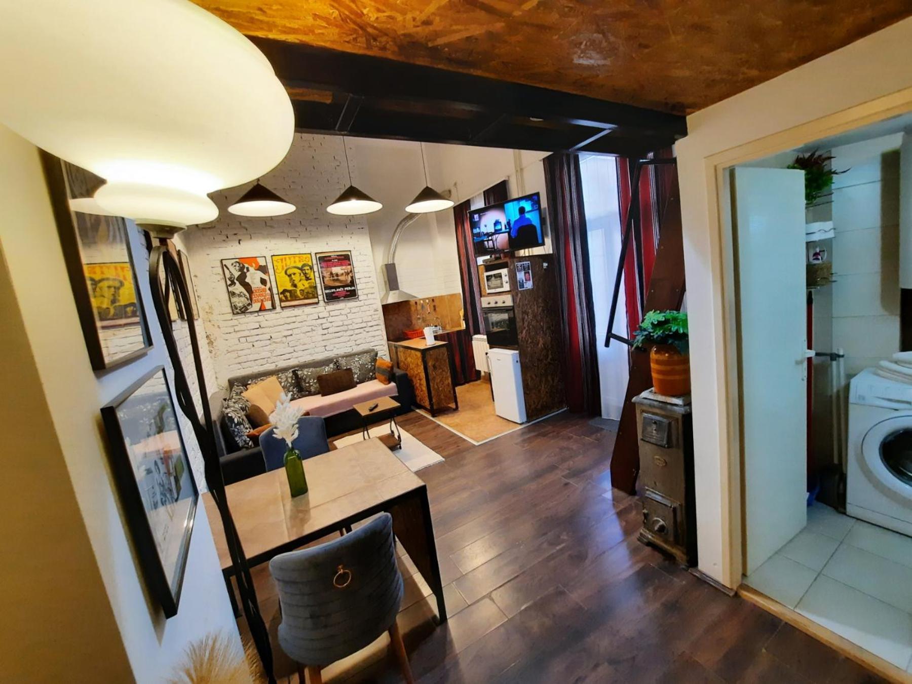 Ferienwohnung Authentic Belgrade Centre - Split Level Loft With Patio In Courtyard Exterior foto