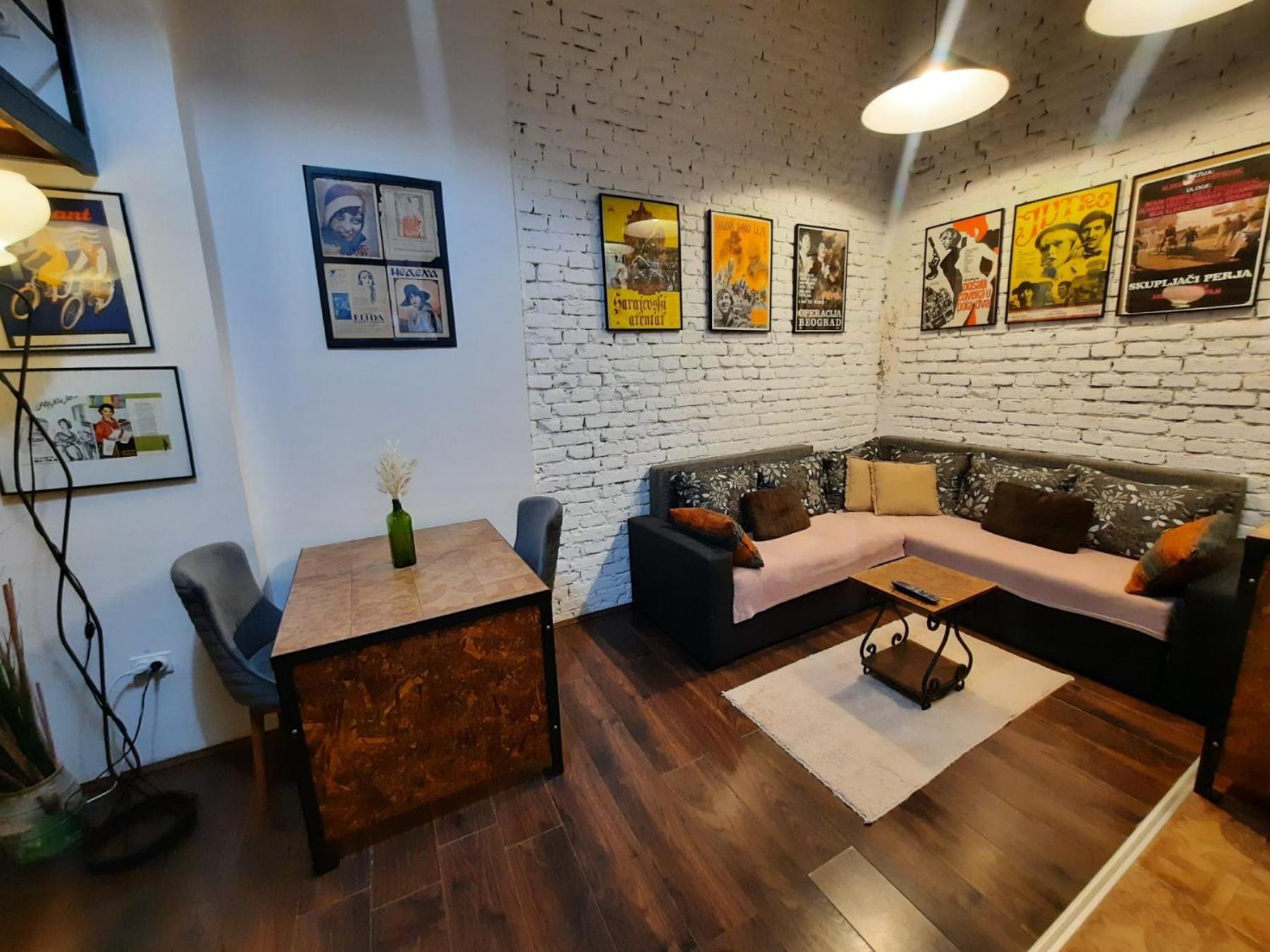Ferienwohnung Authentic Belgrade Centre - Split Level Loft With Patio In Courtyard Exterior foto
