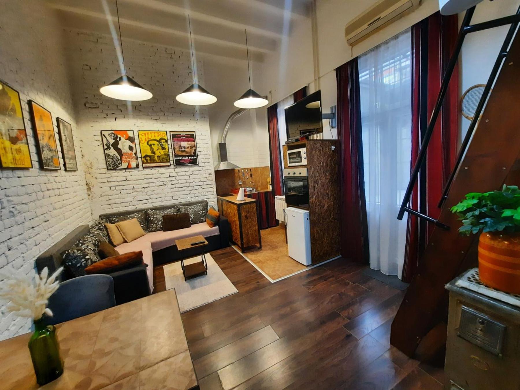 Ferienwohnung Authentic Belgrade Centre - Split Level Loft With Patio In Courtyard Exterior foto