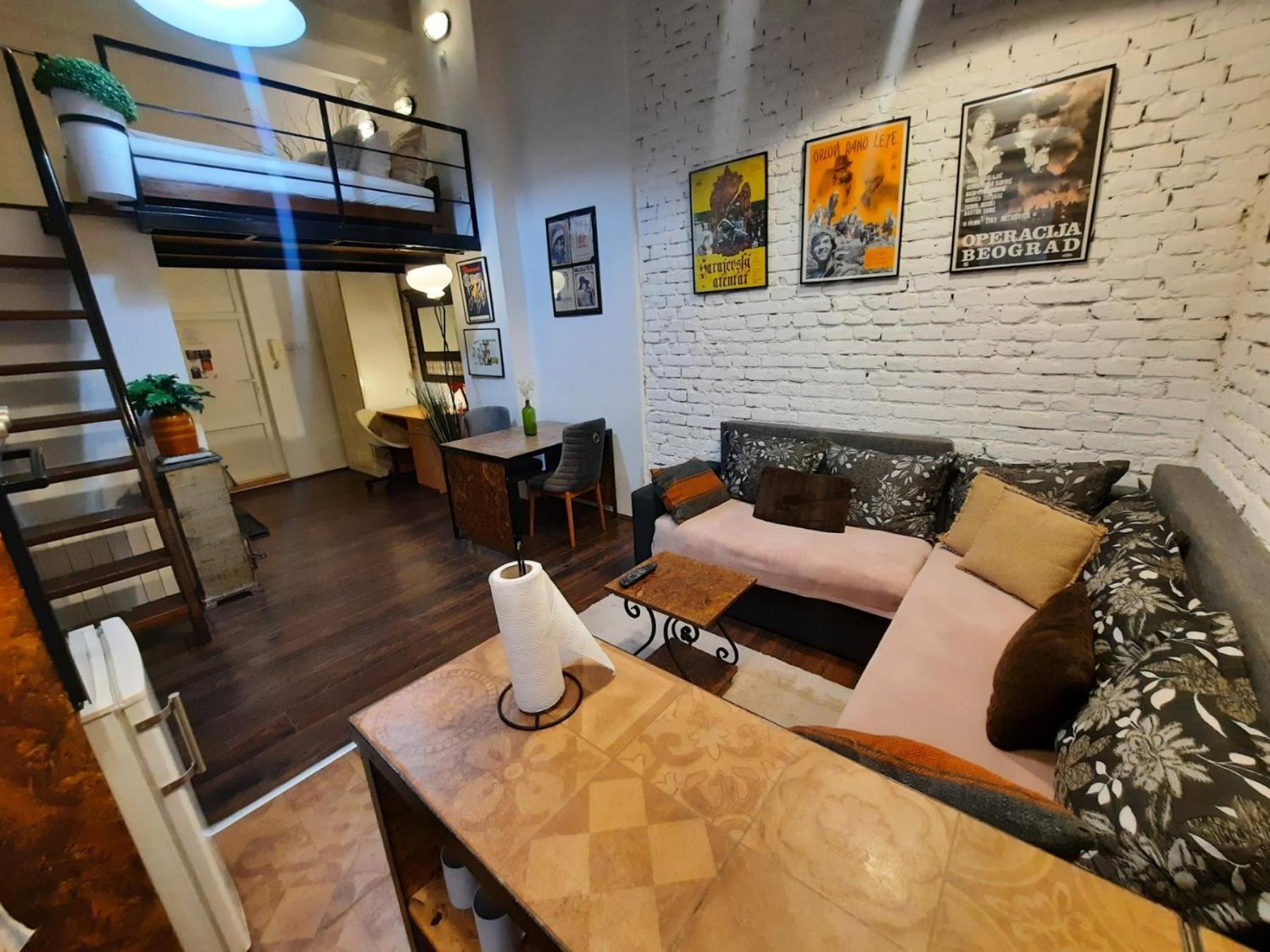 Ferienwohnung Authentic Belgrade Centre - Split Level Loft With Patio In Courtyard Exterior foto
